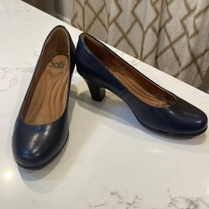 Sofft Velma midnight blue pumps, size 6